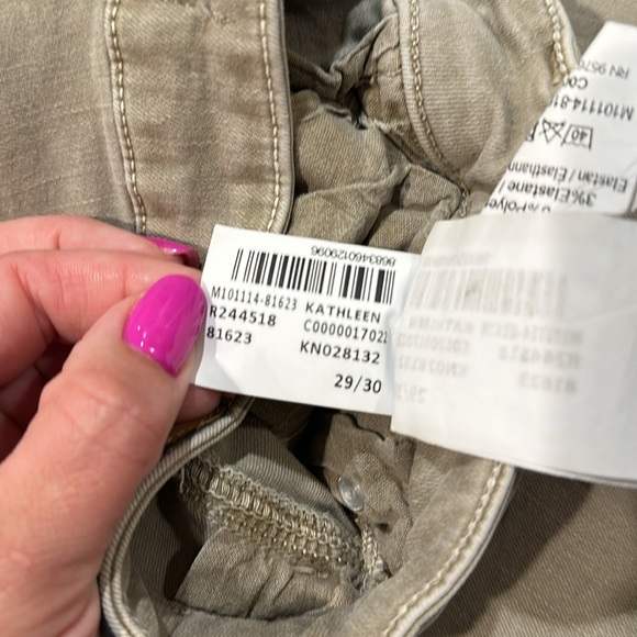 Mavi “Kathleen” jeans in good condition - size 29. - Picture 3 of 5